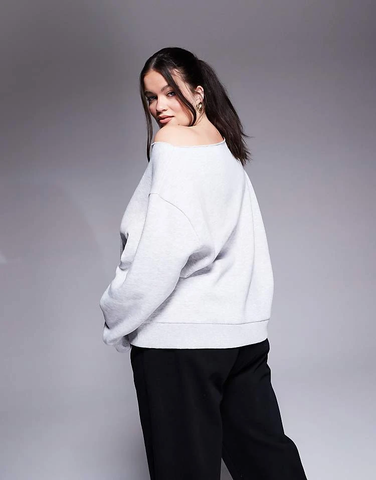 About Us 8 About Us -AKOKO Clothing Shop 207223443 3