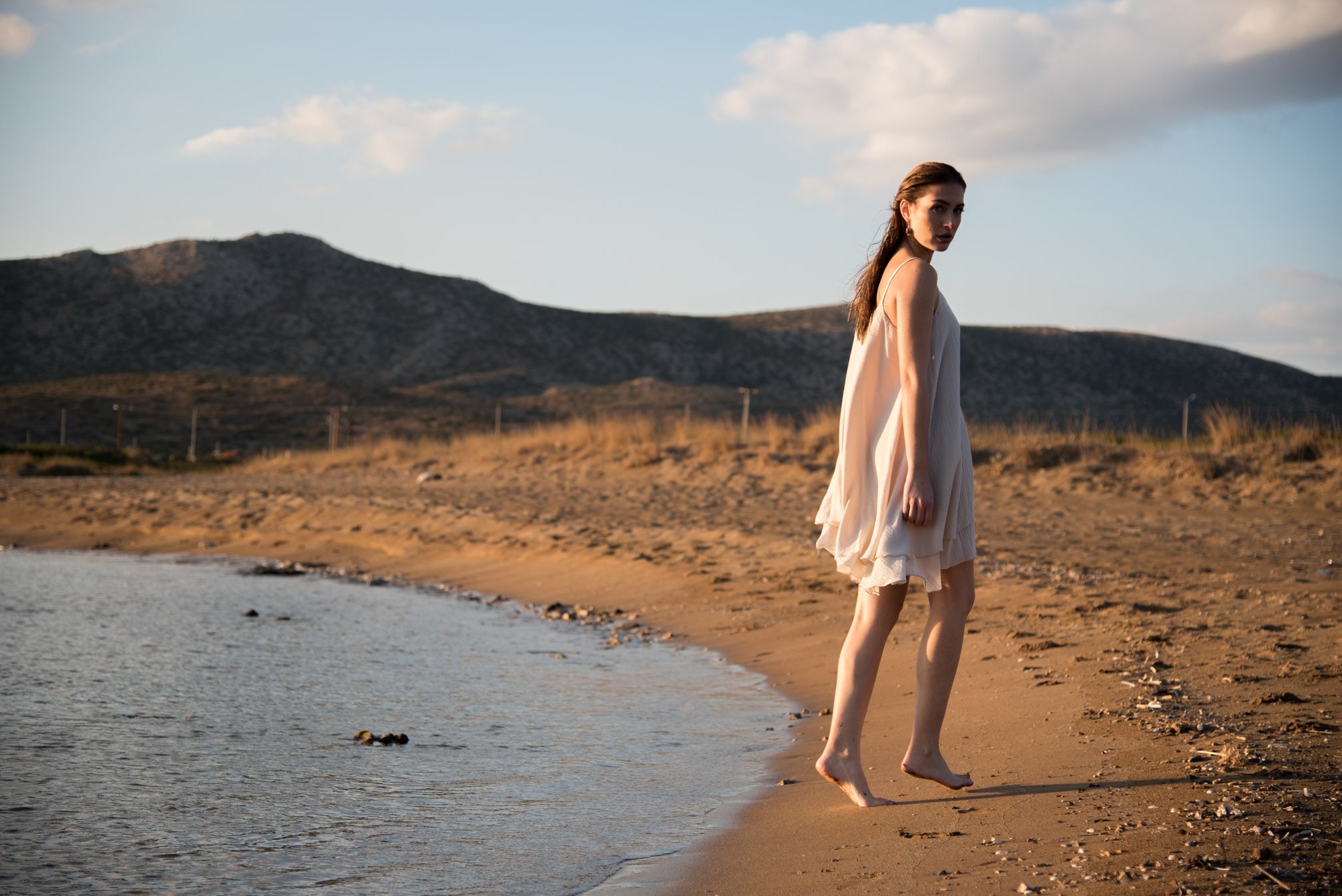 About Us 1 About Us -AKOKO Clothing Shop